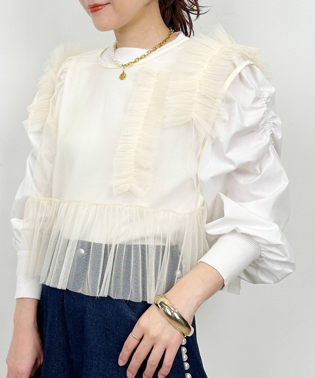 model：H164　着用サイズ：M　アイボリー