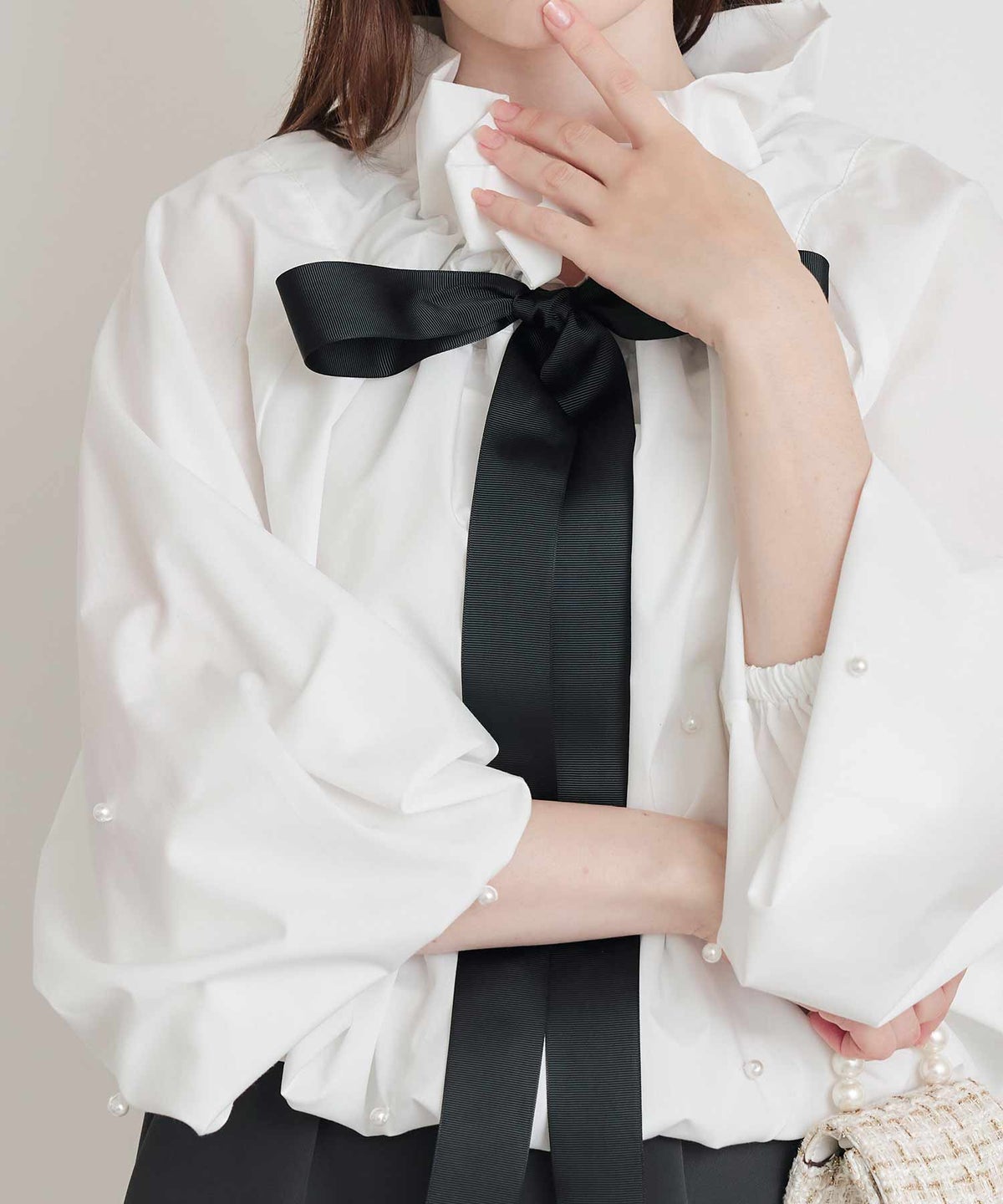 model：H160　着用サイズ：M　オフホワイト