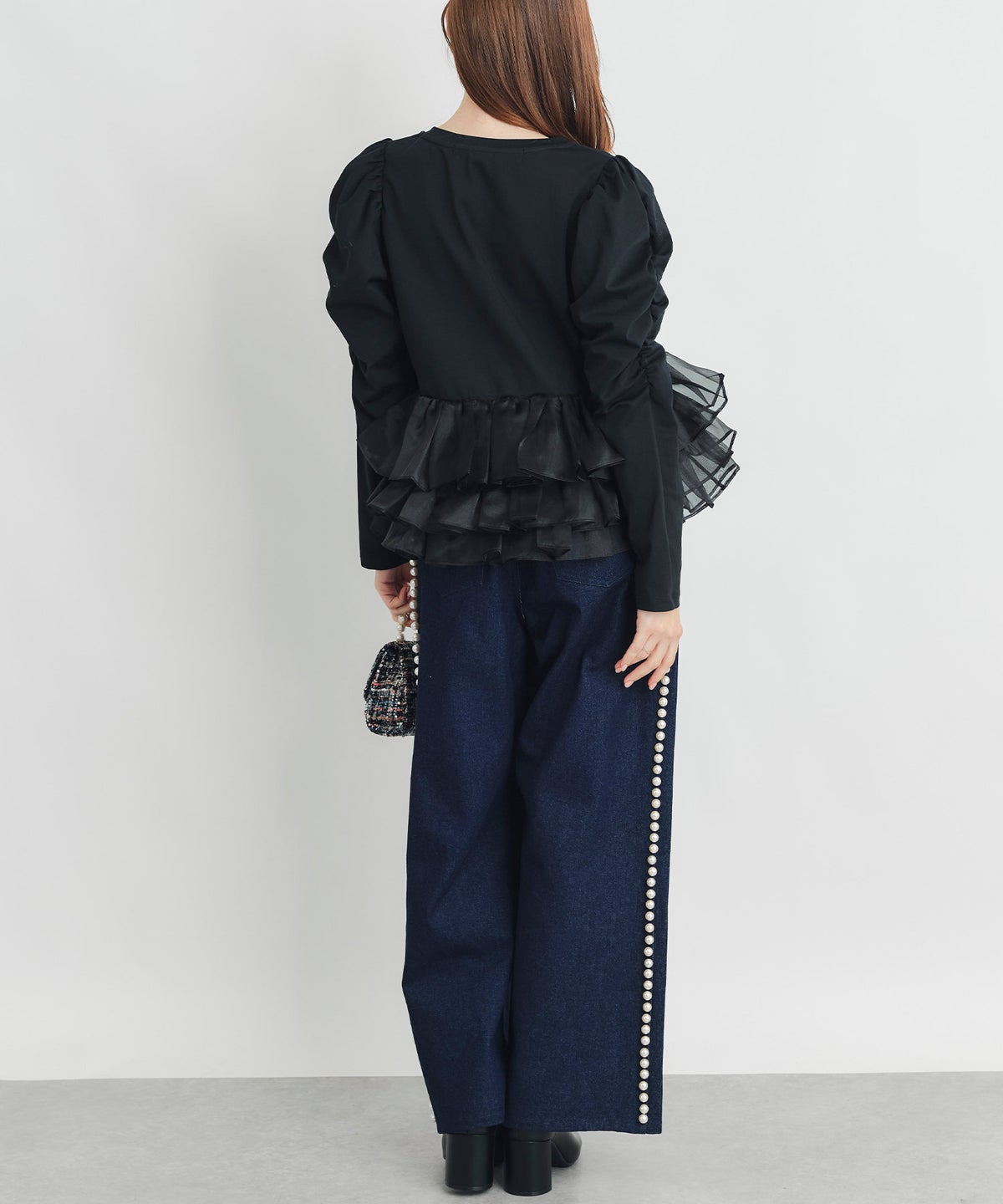 model：H160　着用サイズ：M　ブラック