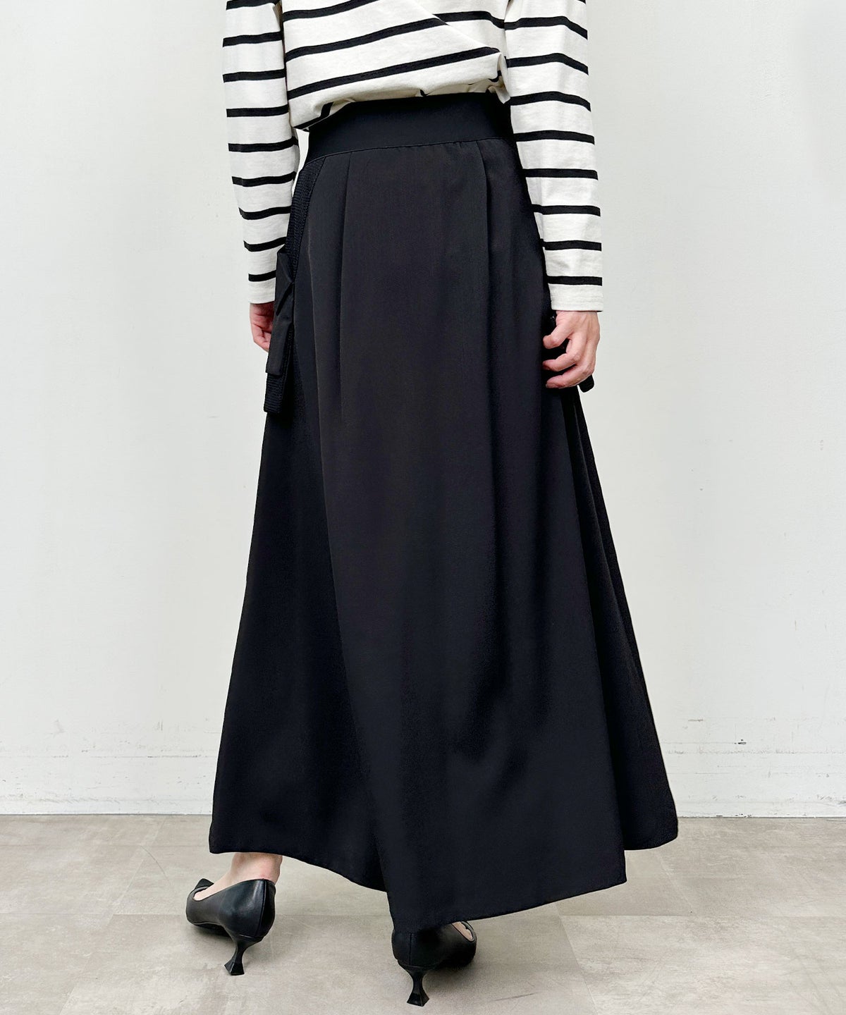 model：H164　着用サイズ：M　ブラック