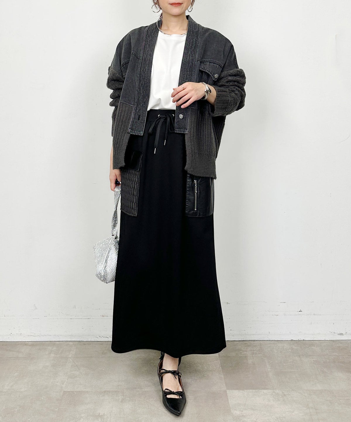 model：H164　着用サイズ：M　ブラック