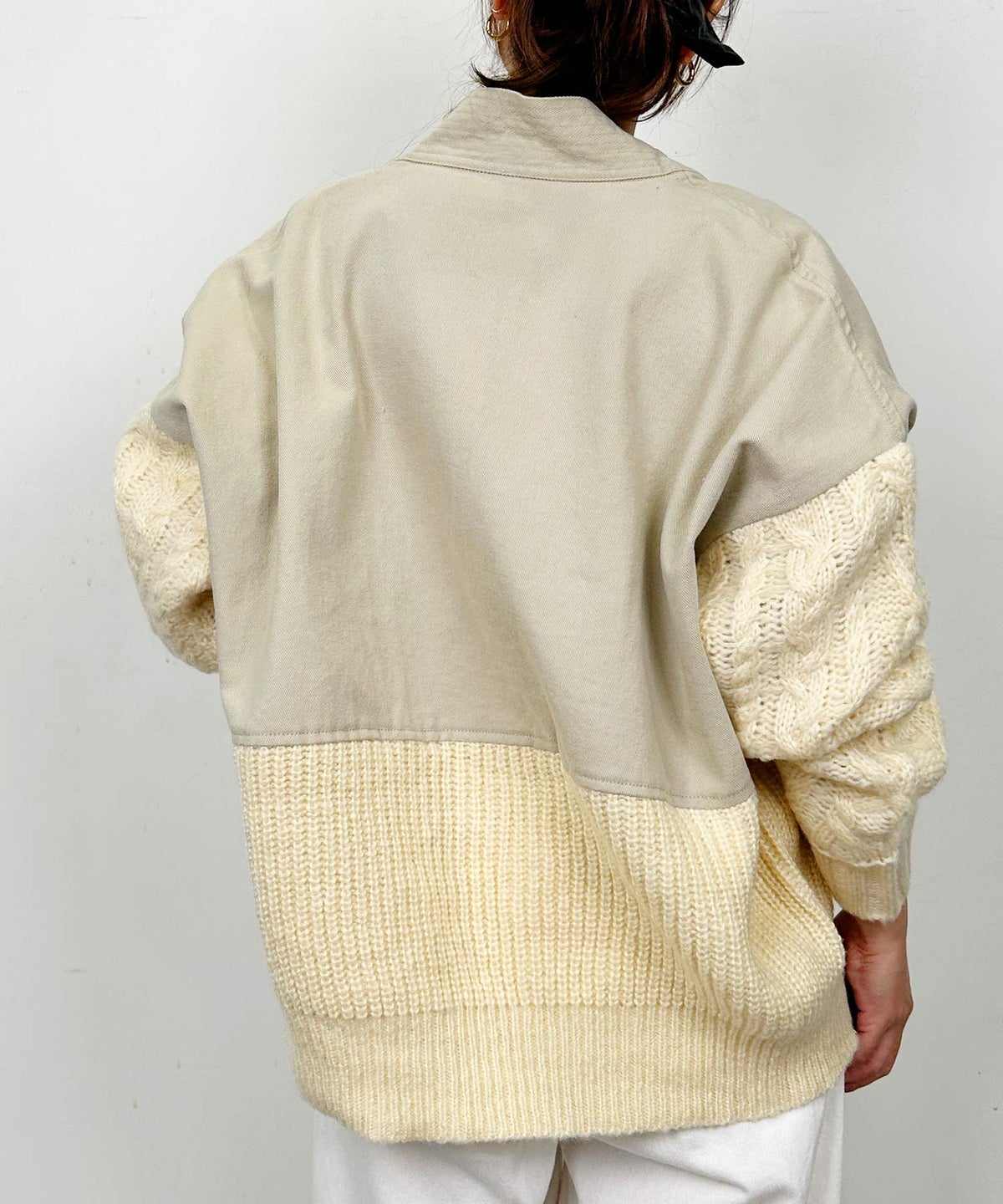 model：H164　着用サイズ：M　ベージュ