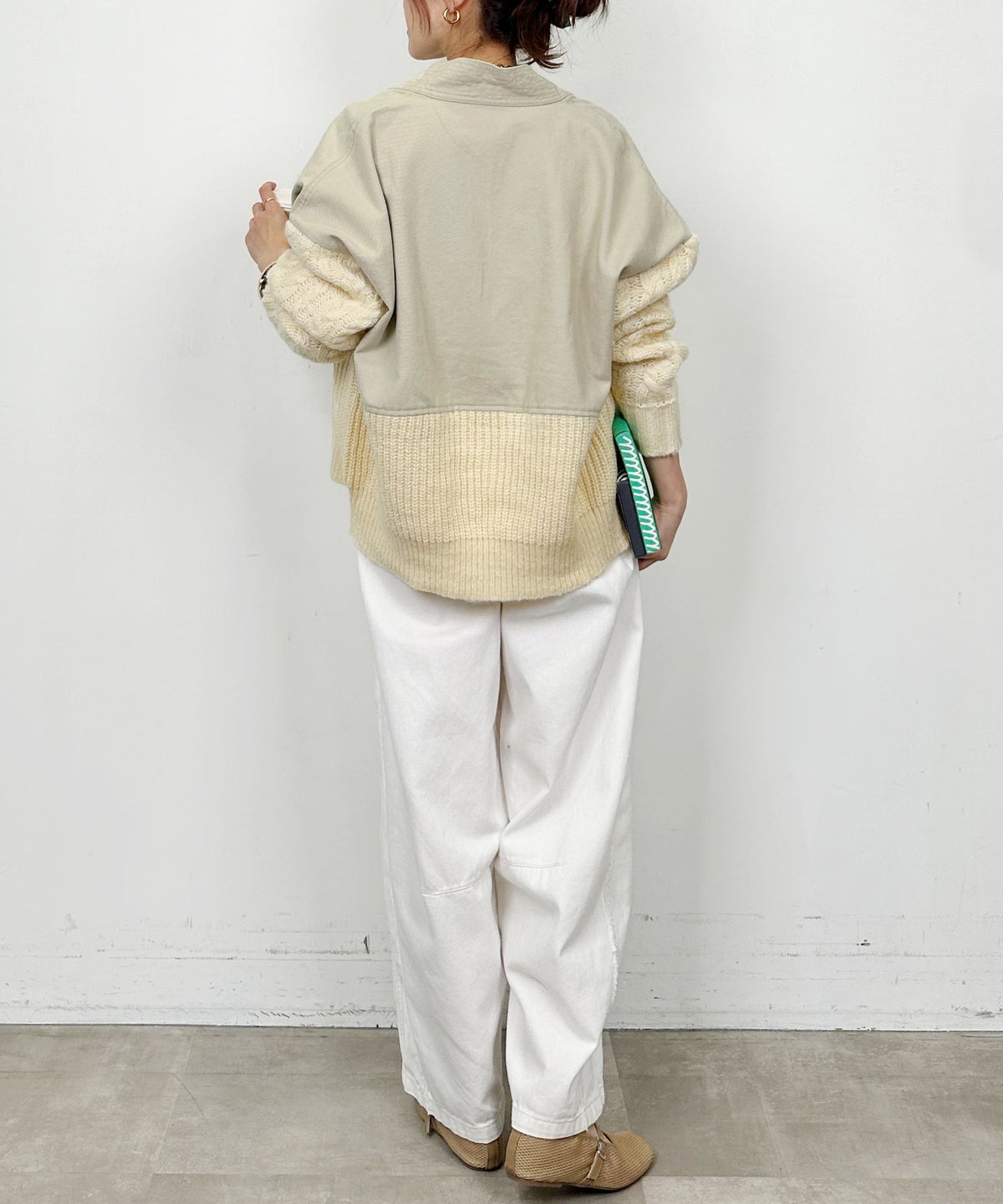 model：H164　着用サイズ：M　ベージュ