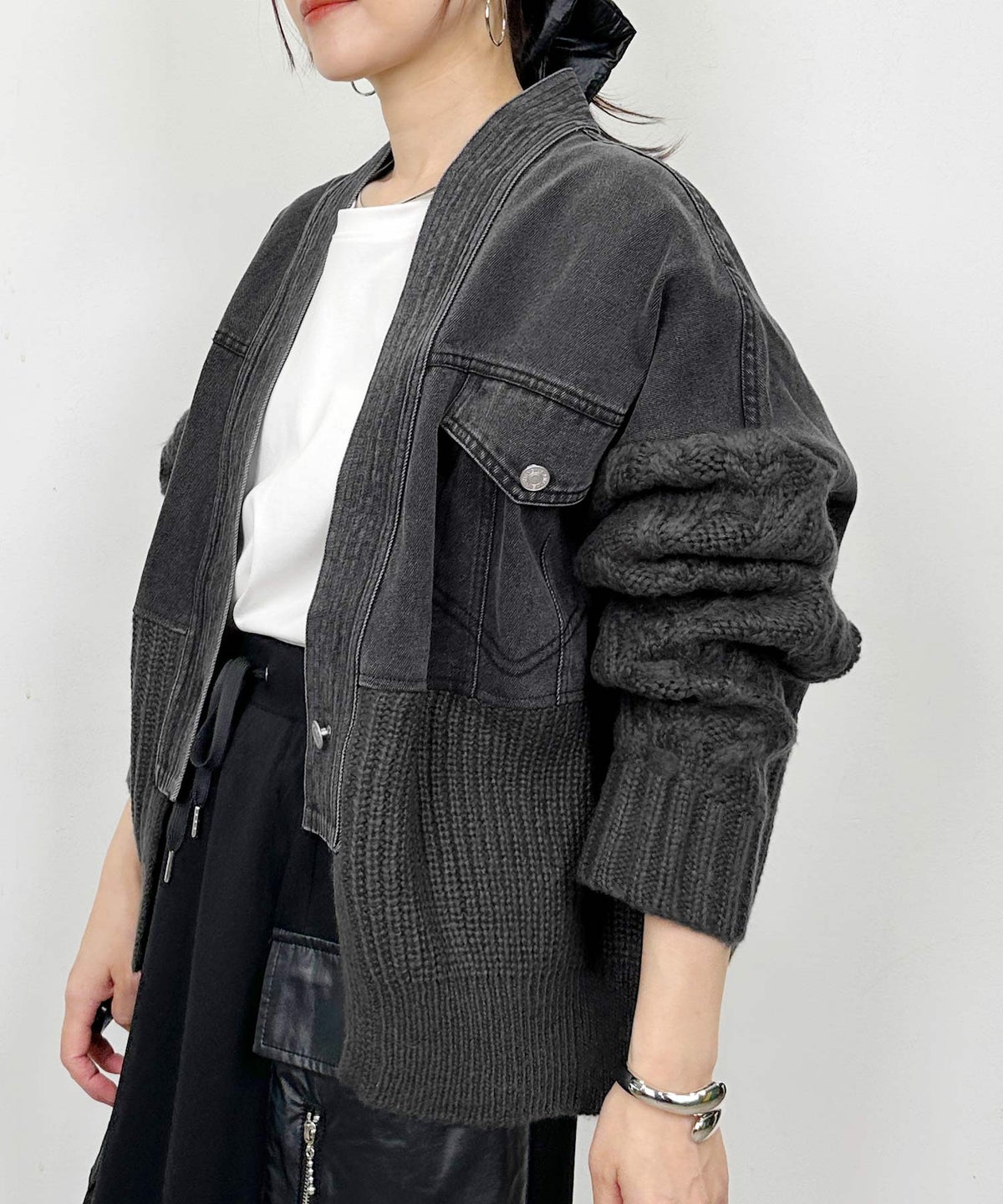 model：H164　着用サイズ：M　ブラック