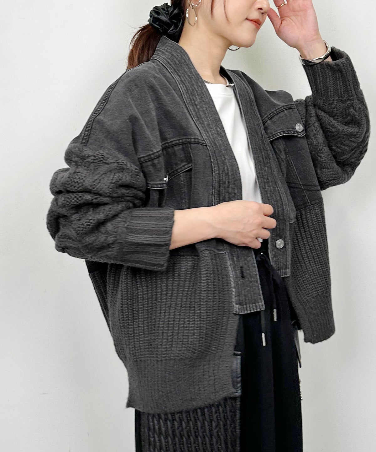 model：H164　着用サイズ：M　ブラック