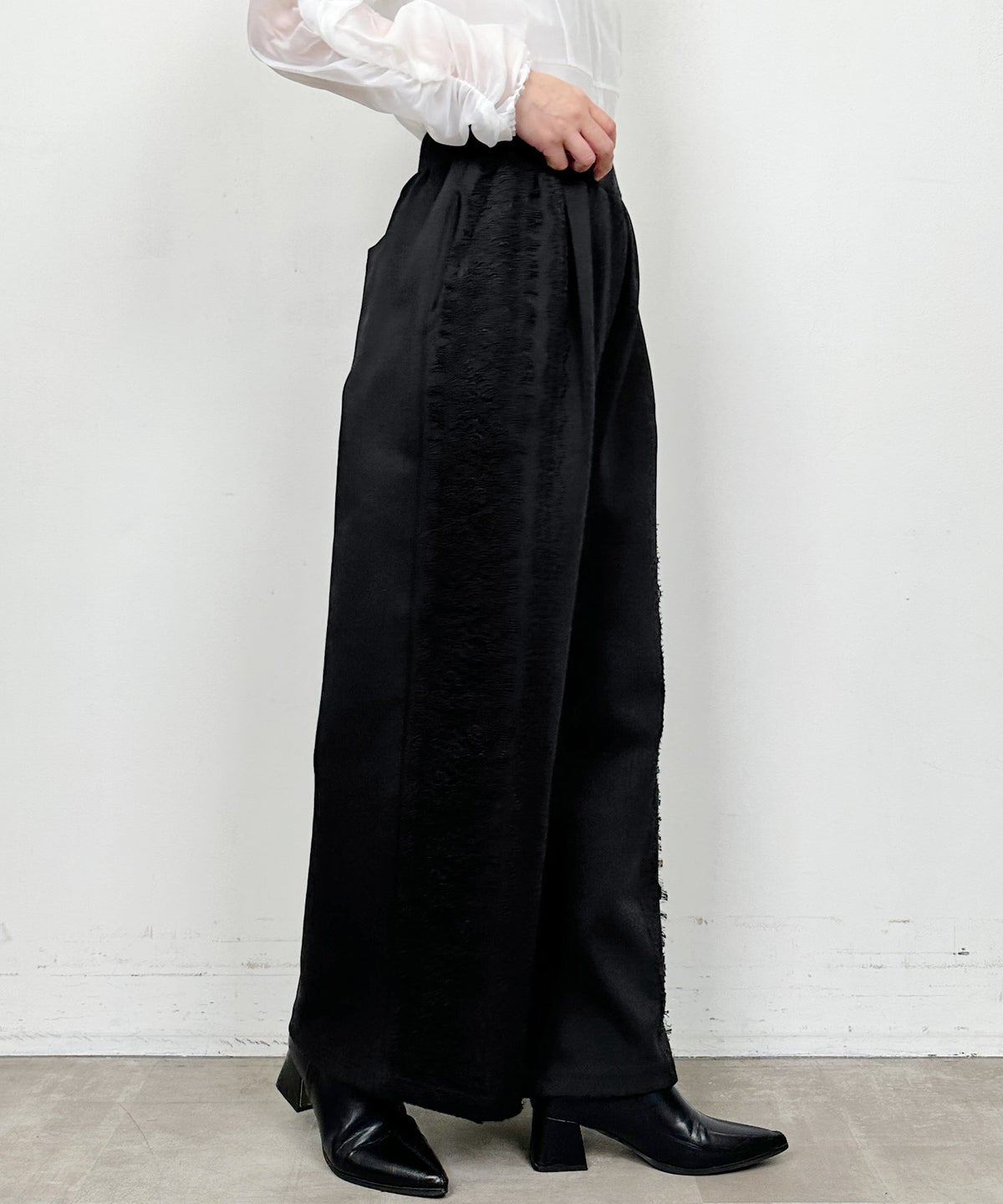 model：H164　着用サイズ：M　ブラック