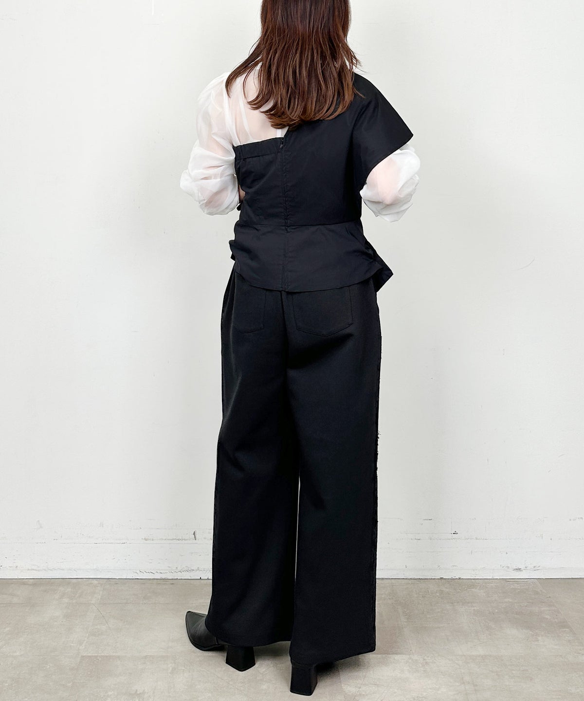 model：H164　着用サイズ：M　ブラック