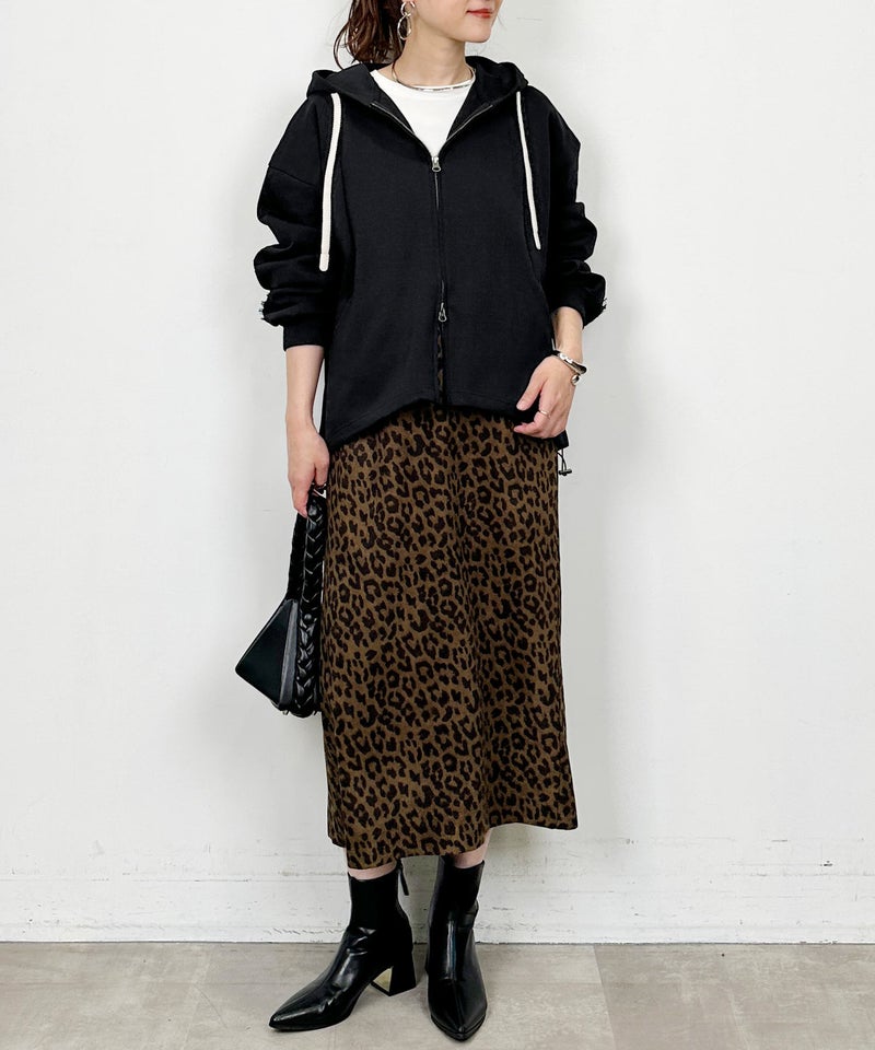 model：H164　着用サイズ：M　ブラック