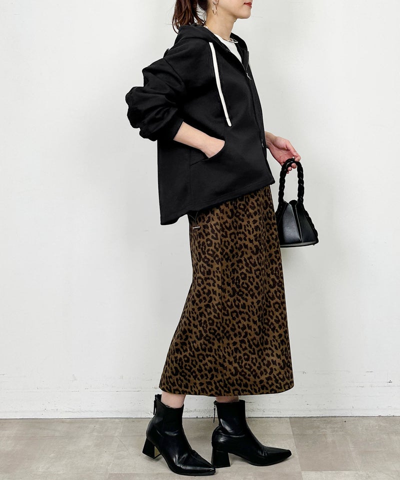model：H164　着用サイズ：M　ブラック