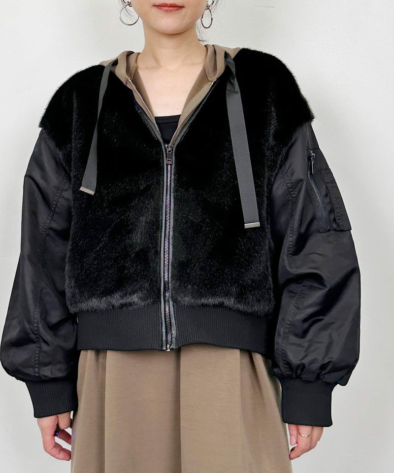 model：H164　着用サイズ：M　ブラック