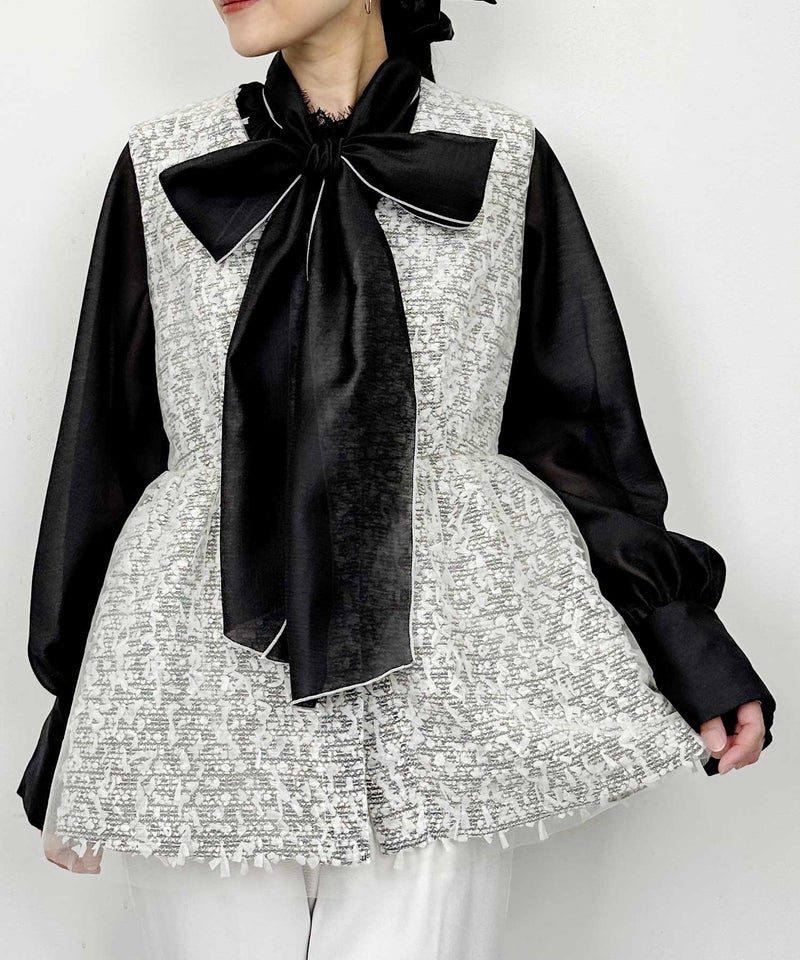 model：H164　着用サイズ：M　アイボリー