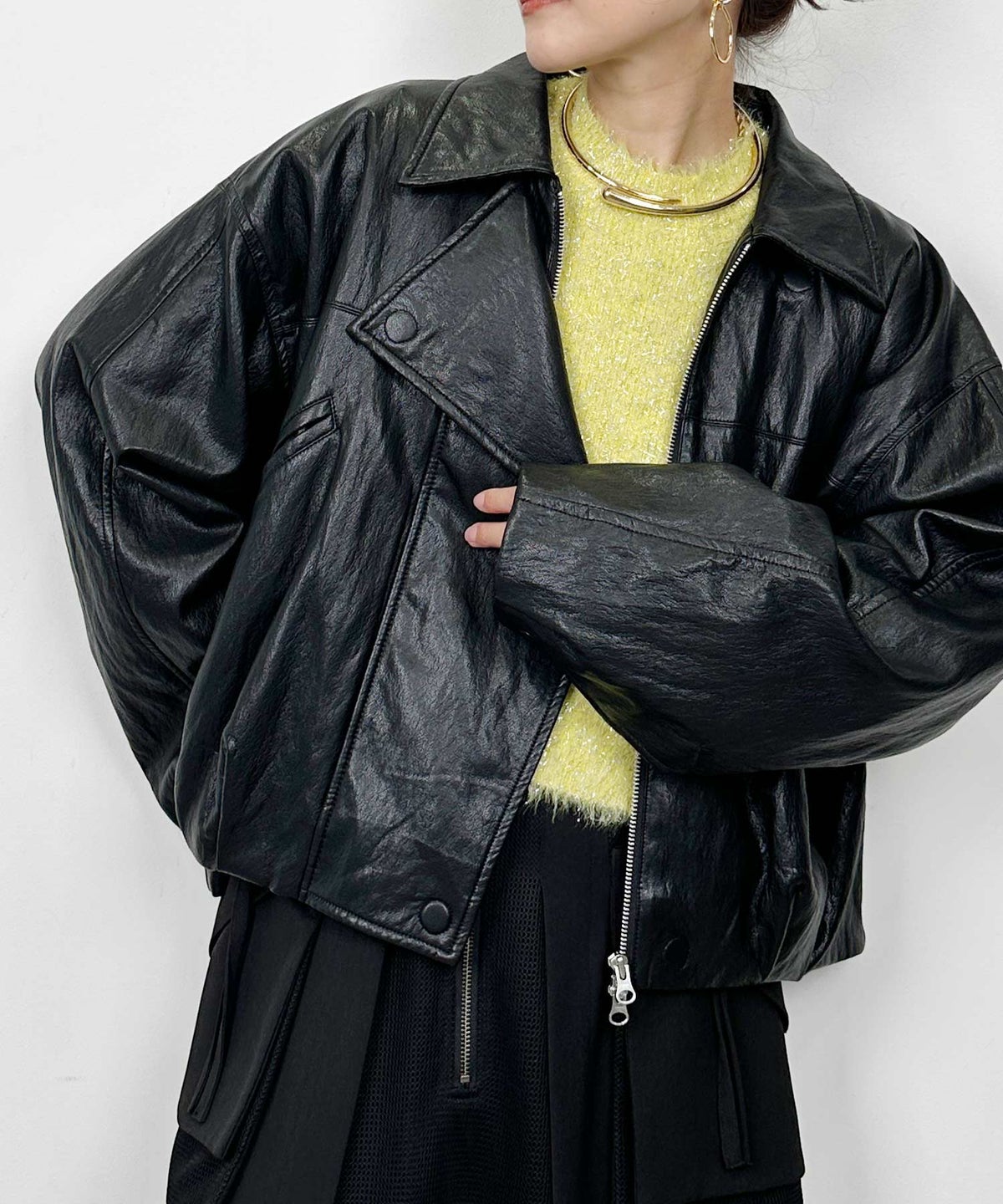 model：H164　着用サイズ：M　フードなし