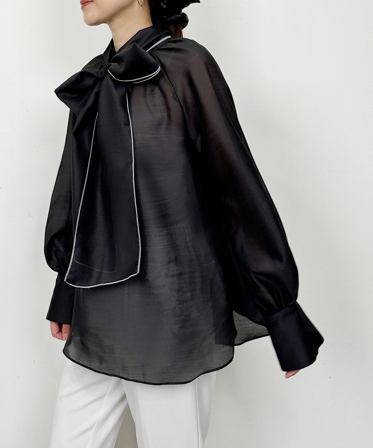model：H164　着用サイズ：M　ブラック