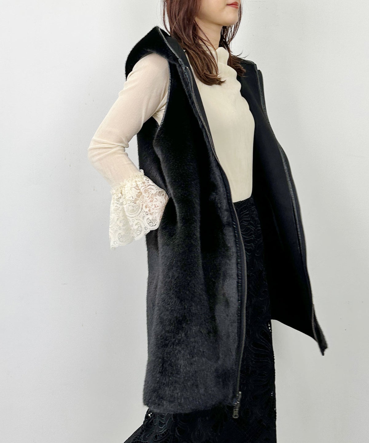 model：H164　着用サイズ：M　ブラック　フェイクファー側