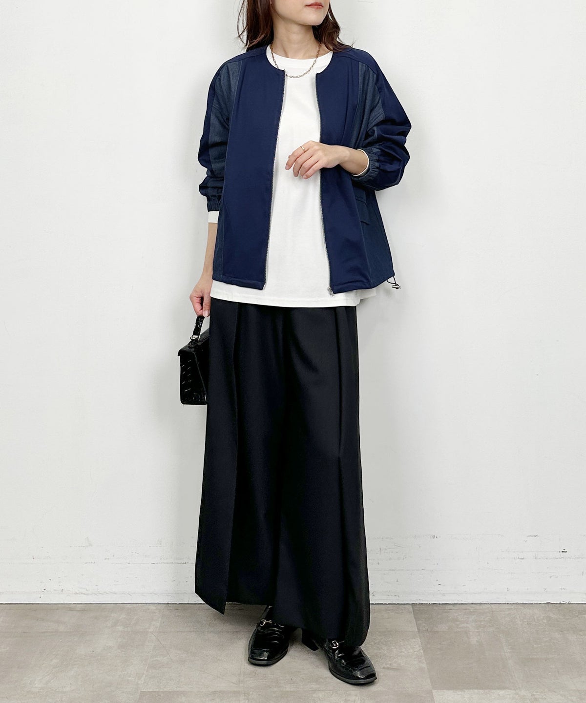 model：H164　着用サイズ：M　ネイビー