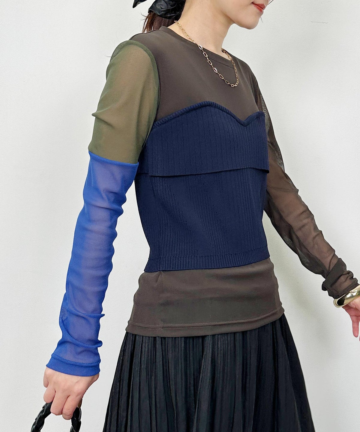 model：H164　着用サイズ：M　ブラック