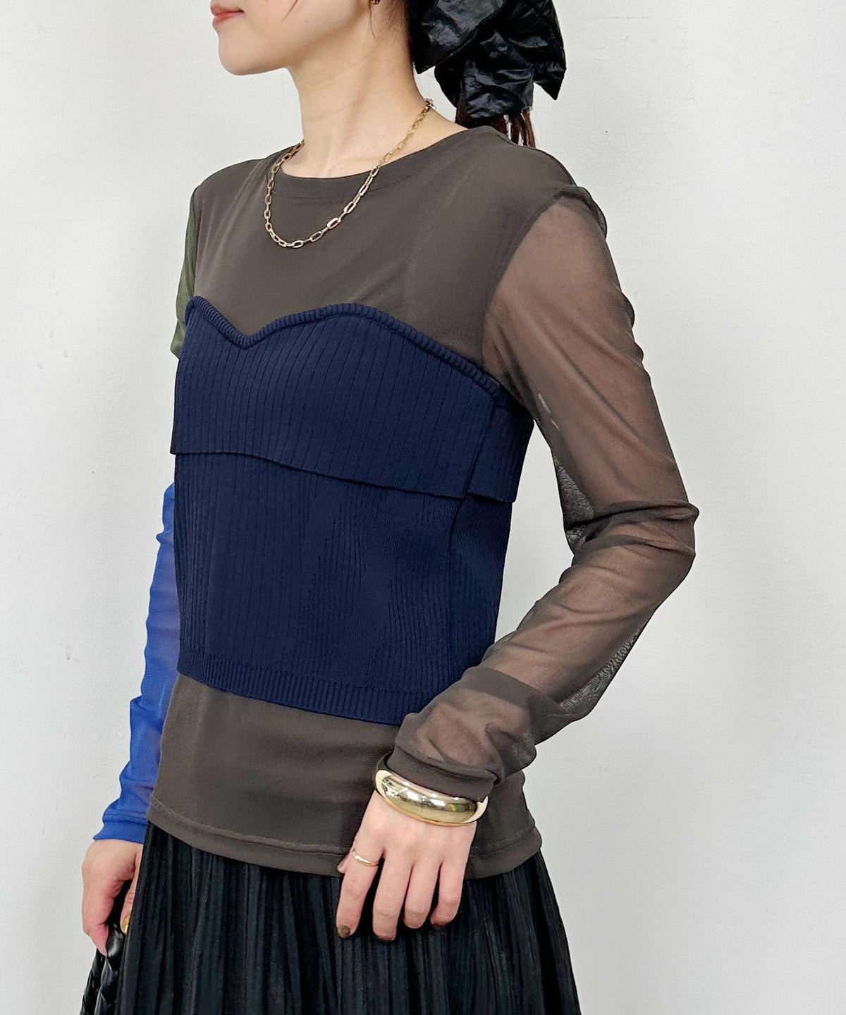 model：H164　着用サイズ：M　ブラウン