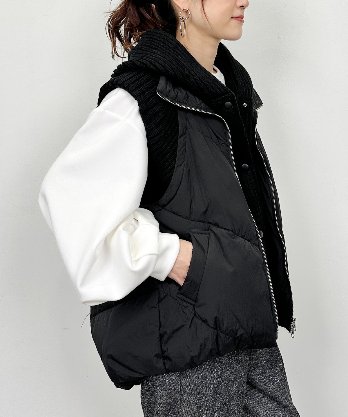 model：H164　着用サイズ：M　ブラック