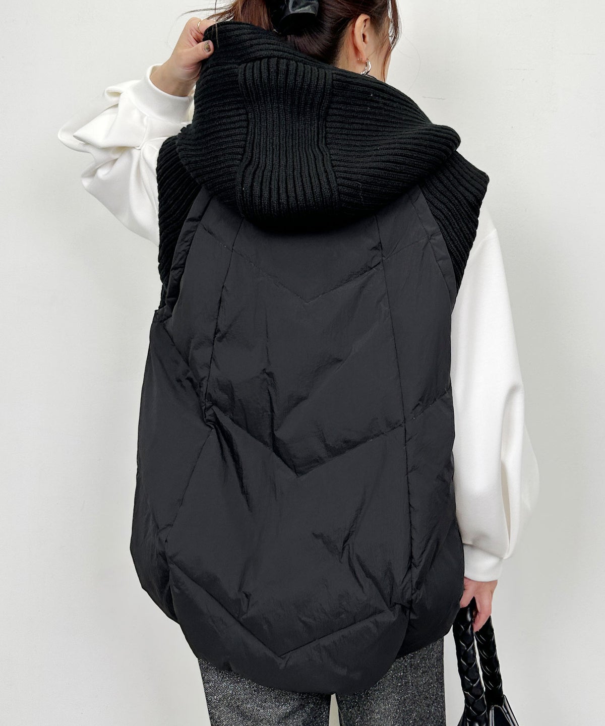 model：H164　着用サイズ：M　ブラック
