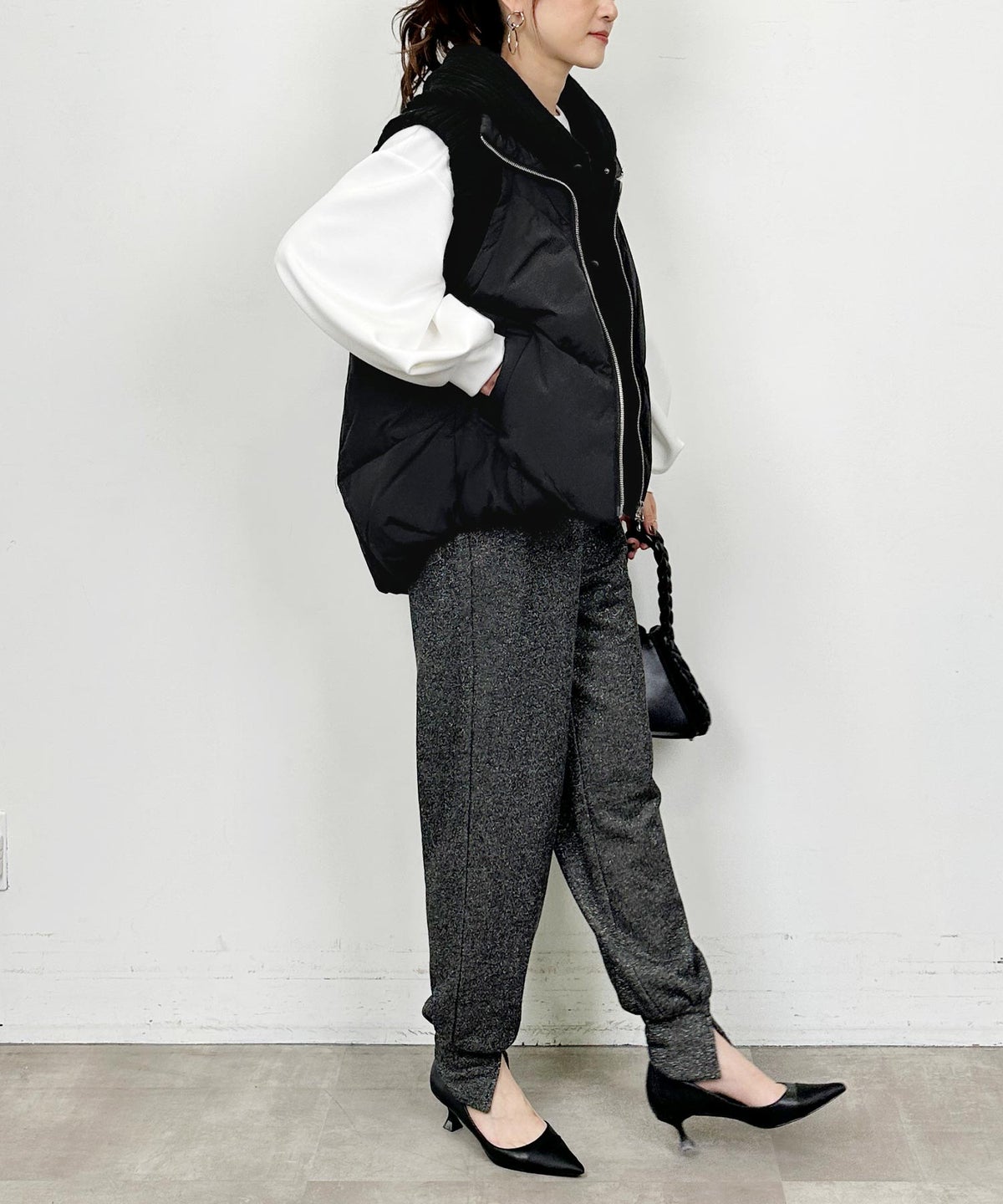 model：H164　着用サイズ：M　ブラック