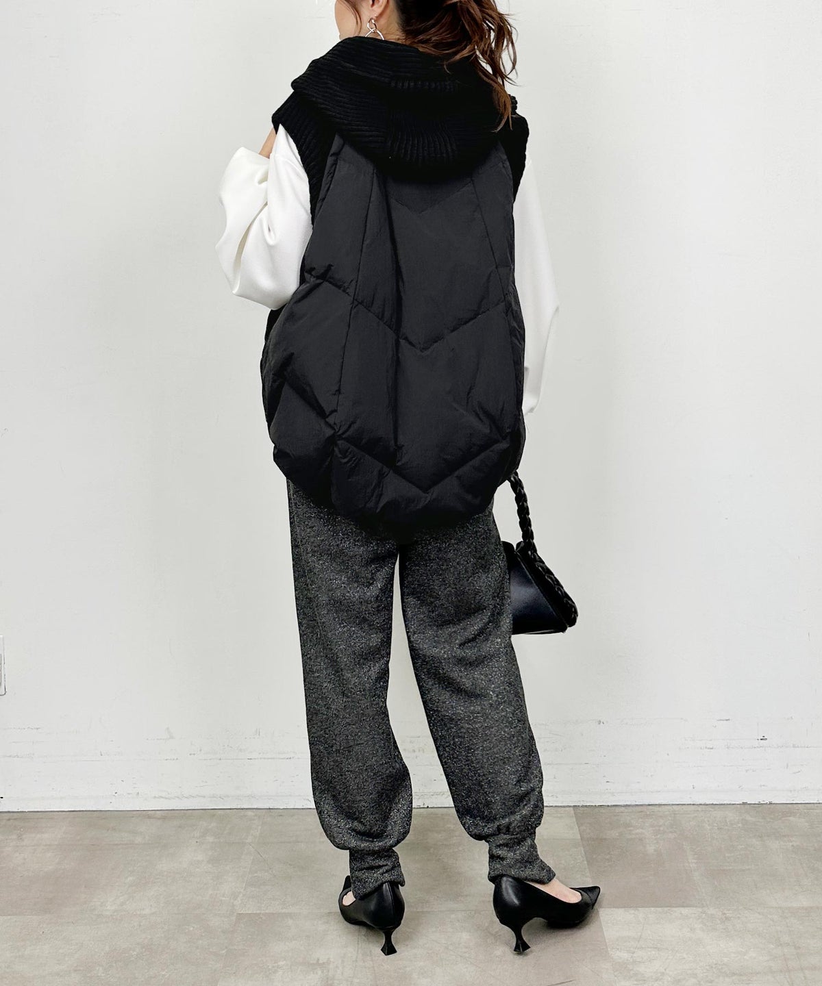 model：H164　着用サイズ：M　ブラック