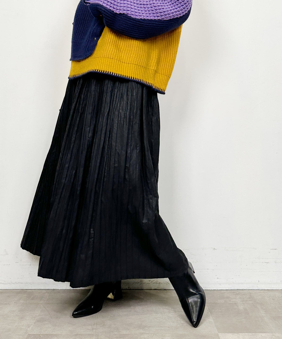model：H164　着用サイズ：M　ブラック