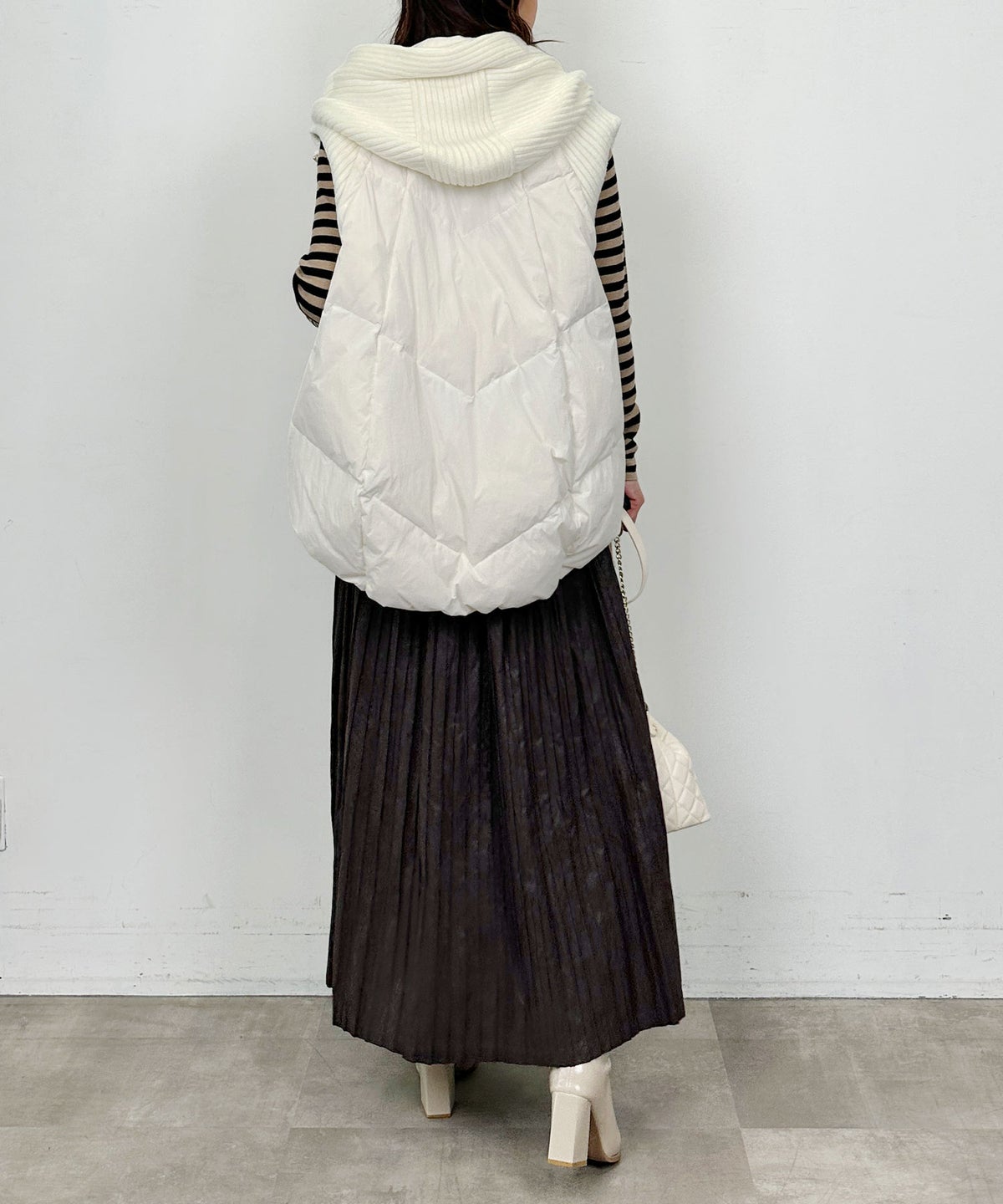 model：H164　着用サイズ：M　ブラウン