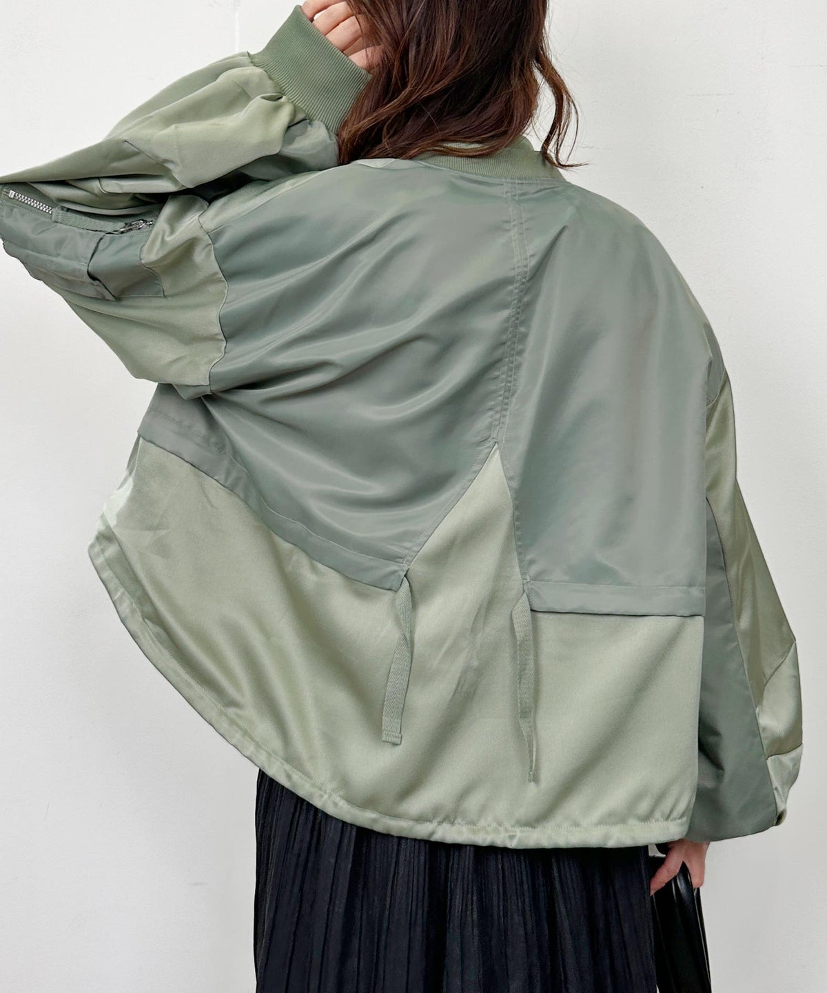 model：H164　着用サイズ：M　カーキ表側