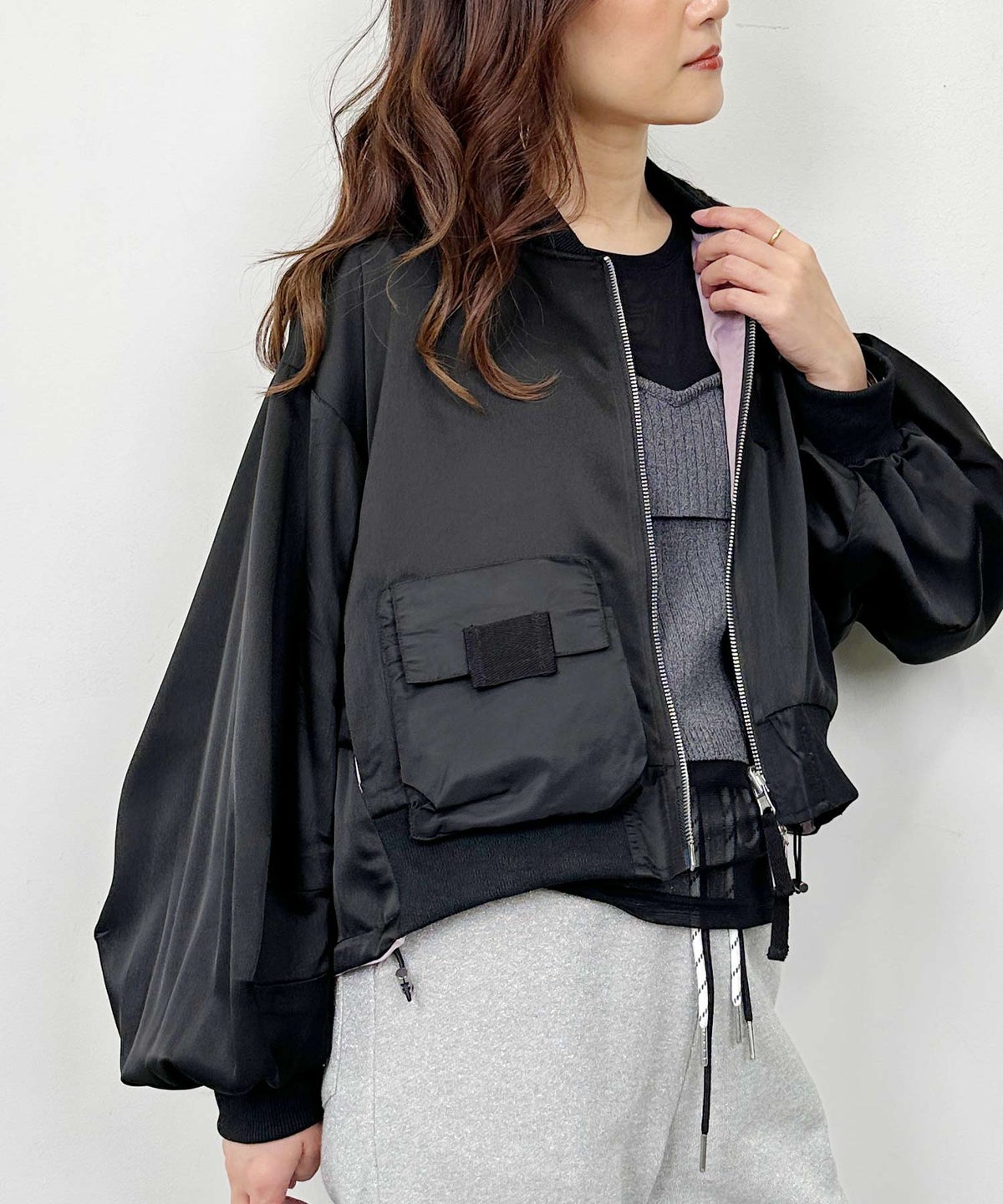 model：H164　着用サイズ：M　ブラック表側
