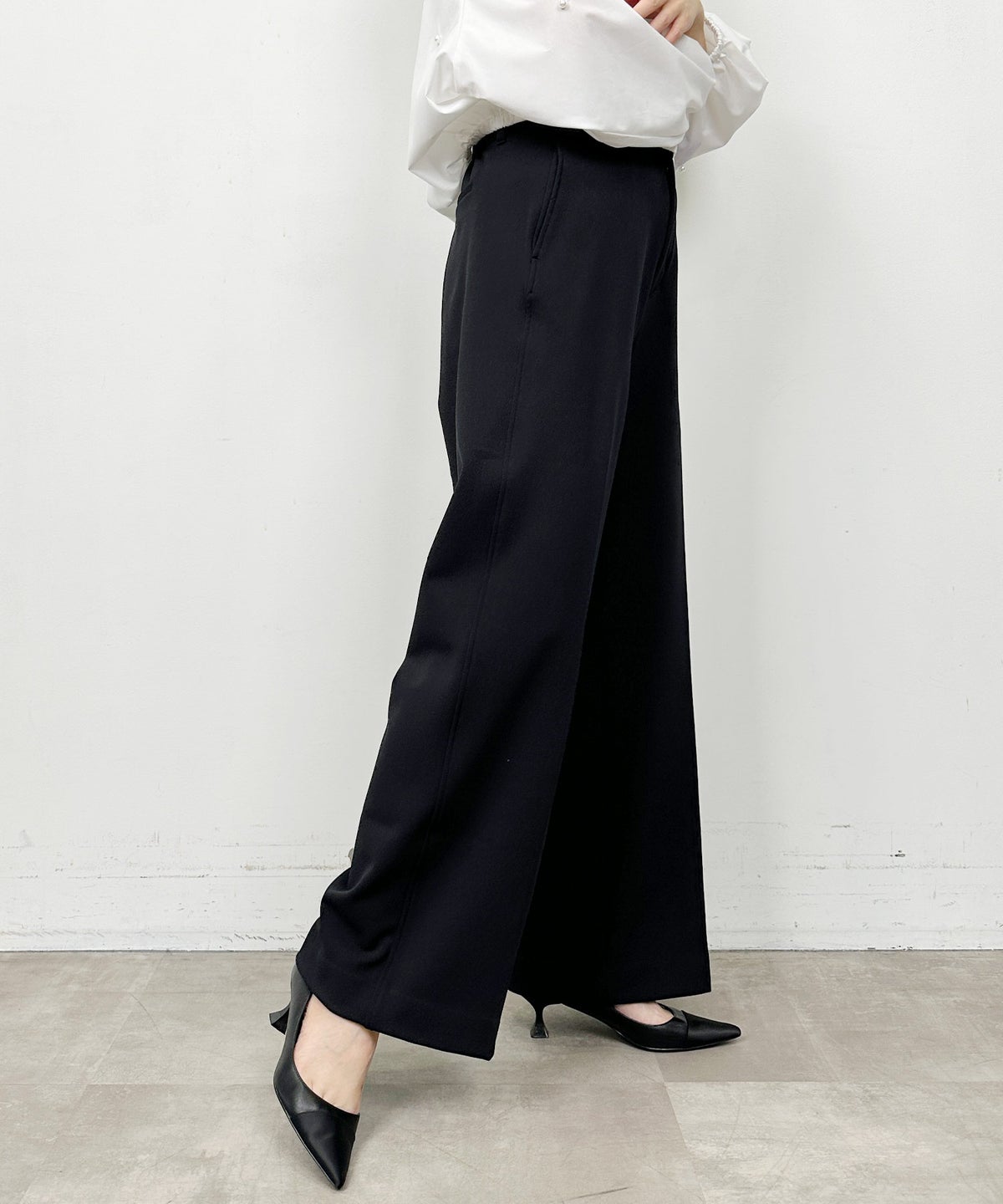 model：H164　着用サイズ：M　ブラック