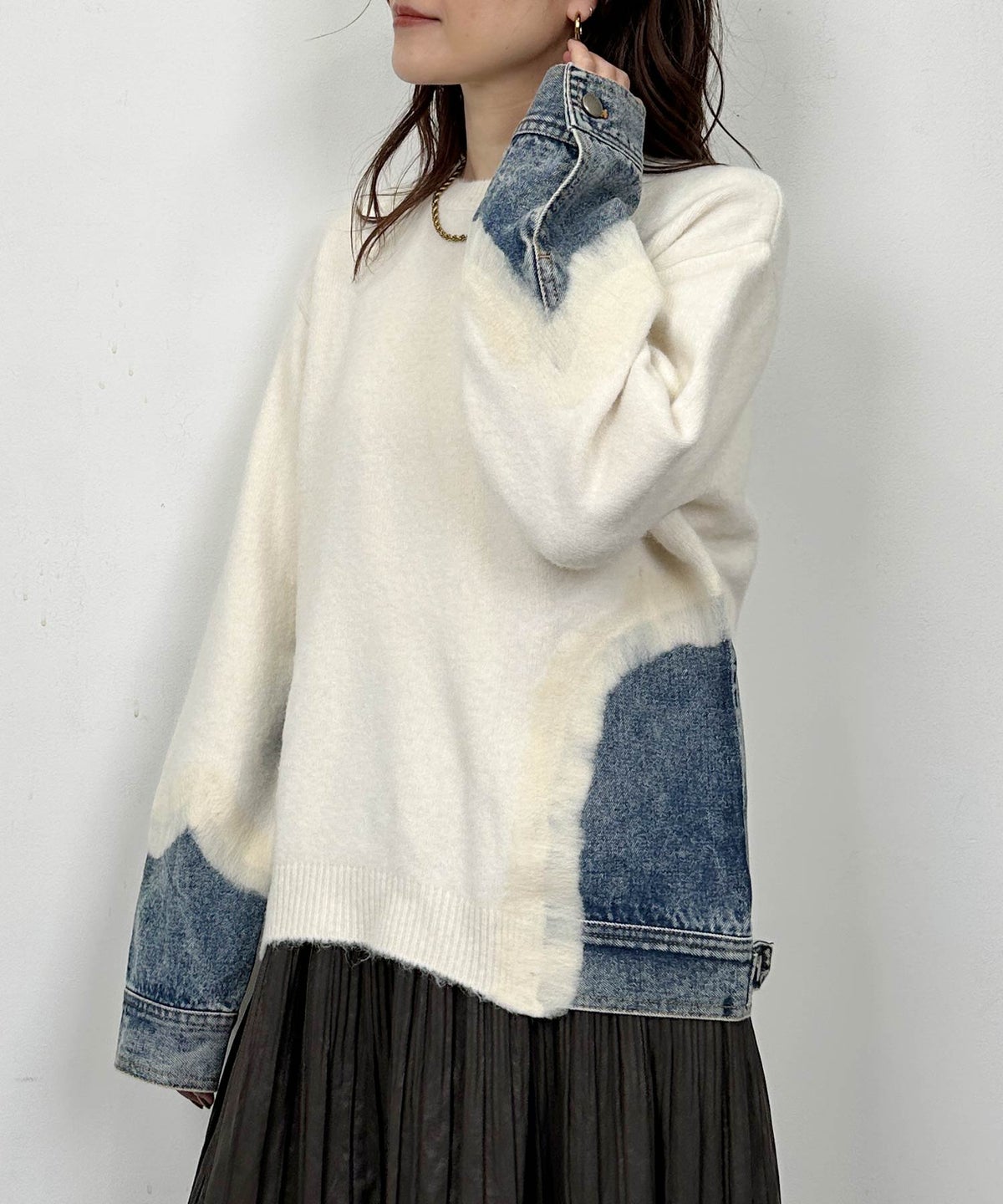 model：H164　着用サイズ：M　アイボリー