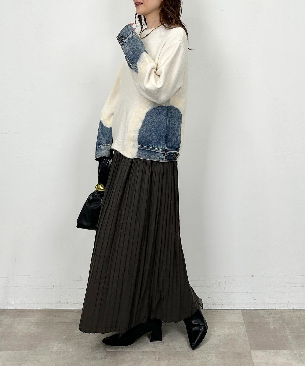 model：H164　着用サイズ：M　アイボリー