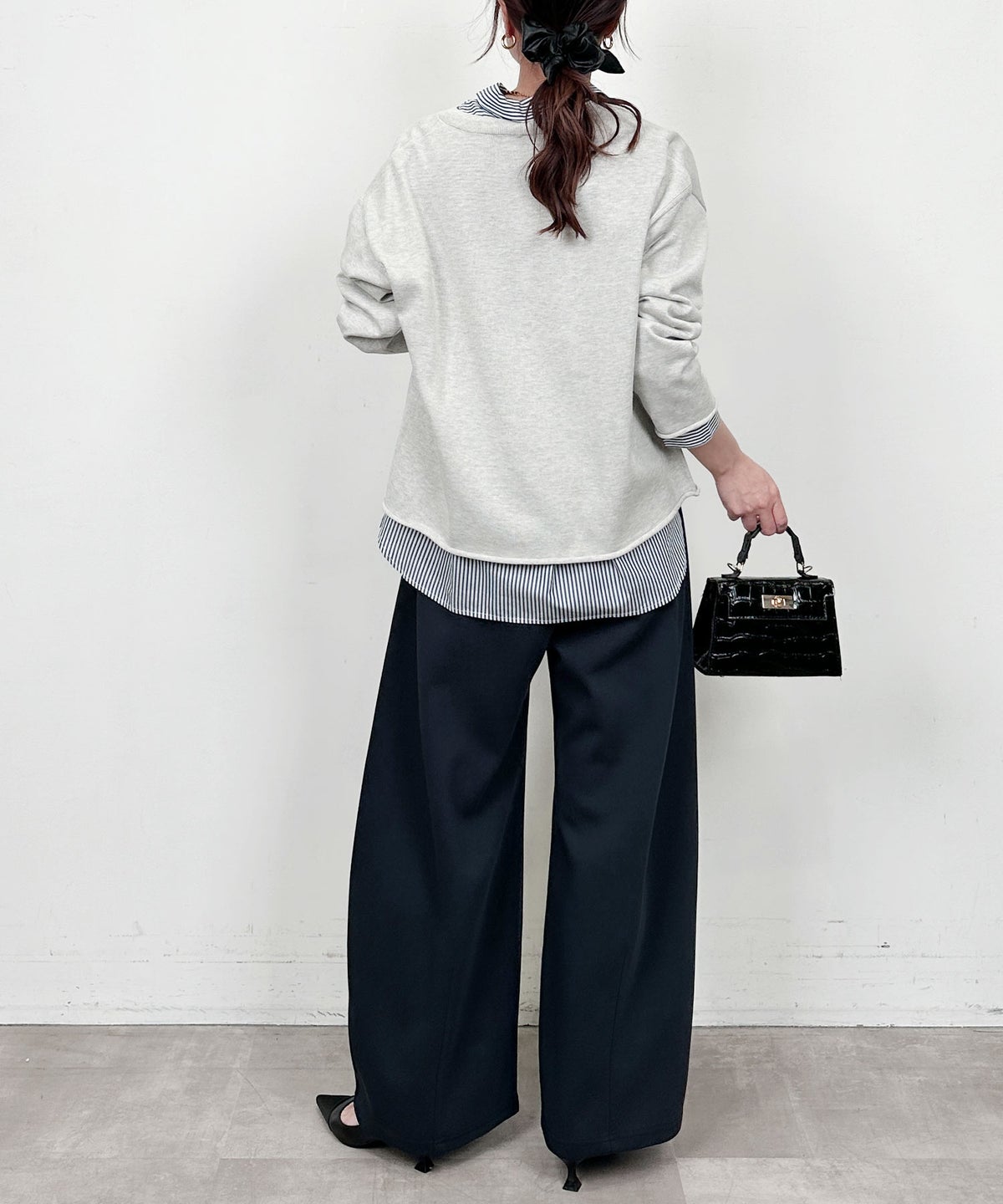 model：H164　着用サイズ：M　ネイビー
