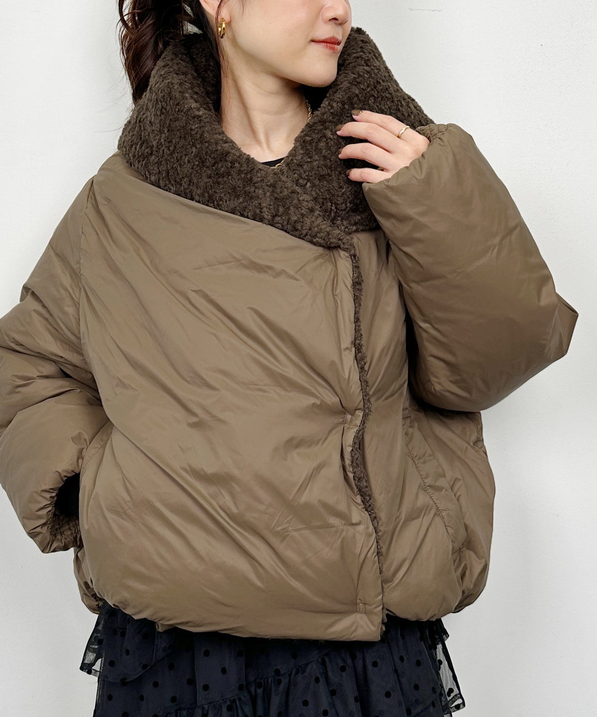 model：H164　着用サイズ：M　ブラウン