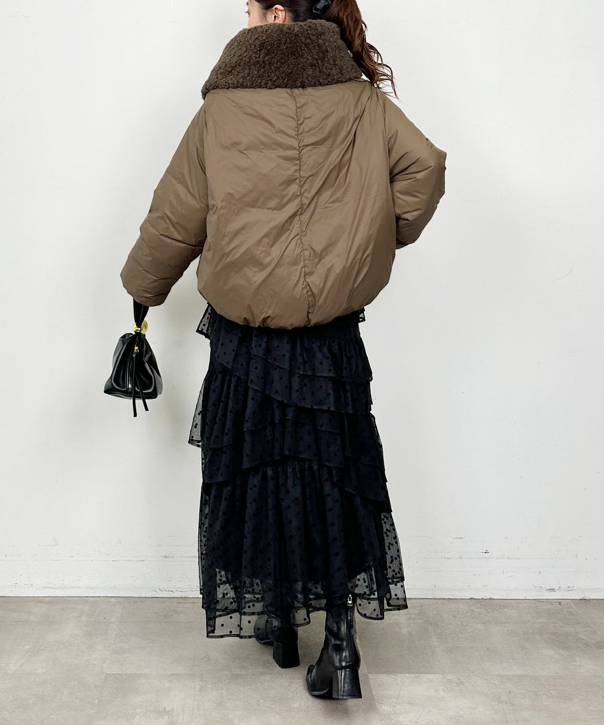 model：H164　着用サイズ：M　ブラウン