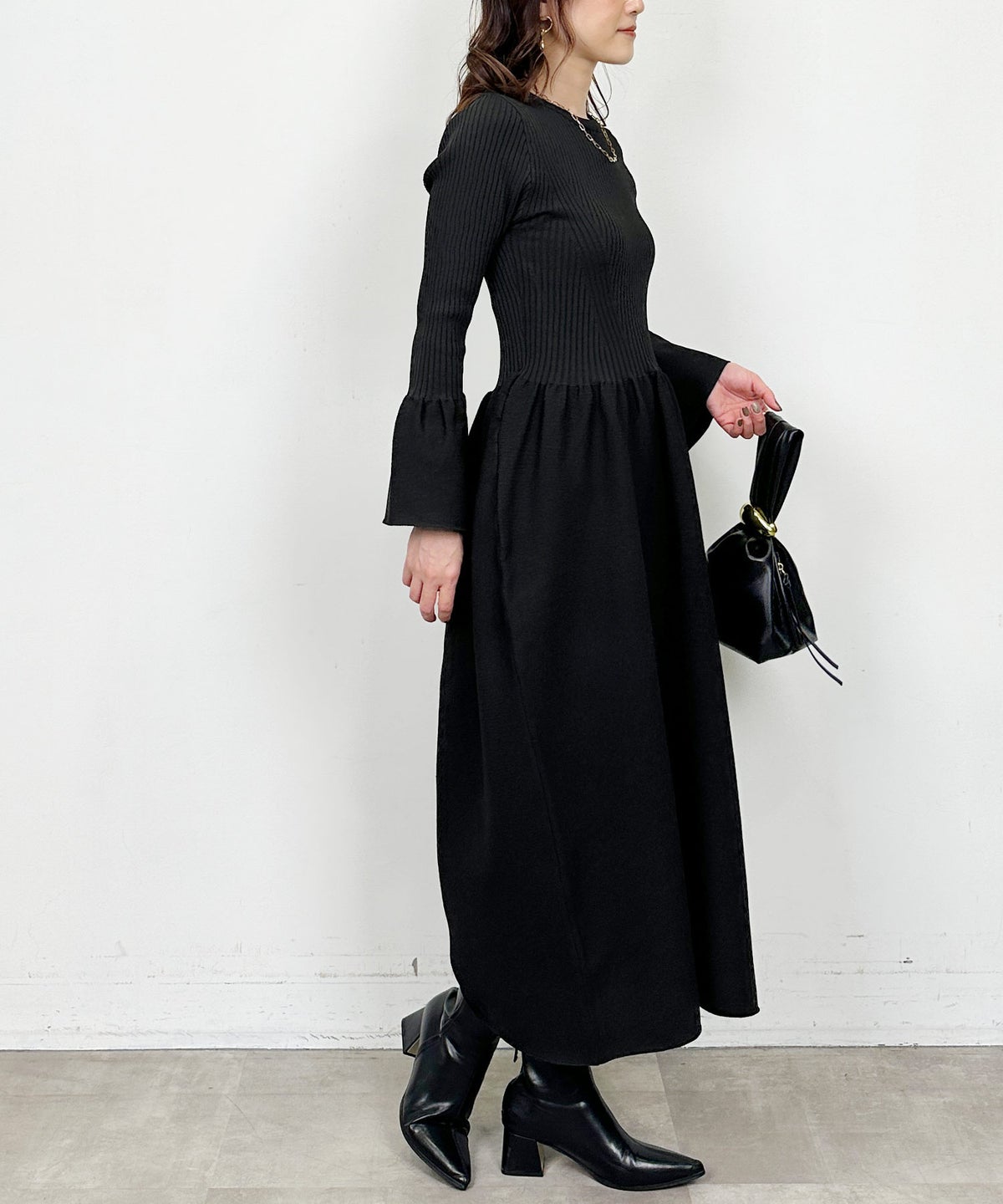 model：H164　着用サイズ：M　ブラック