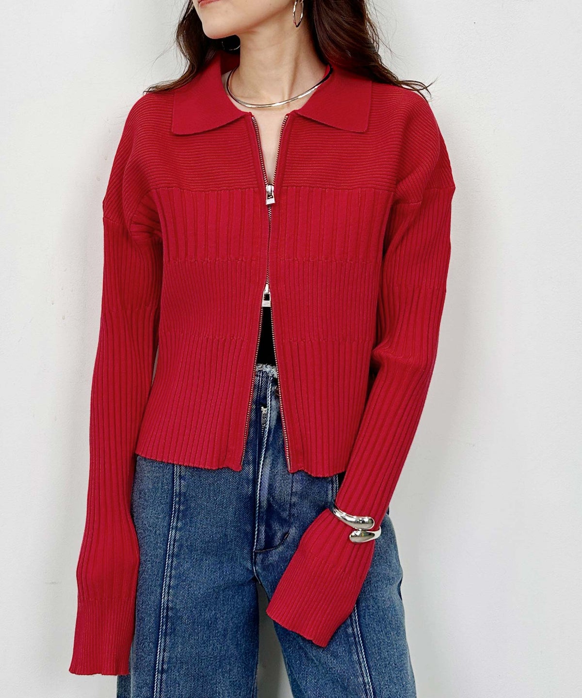 model：H164　着用サイズ：M　レッド