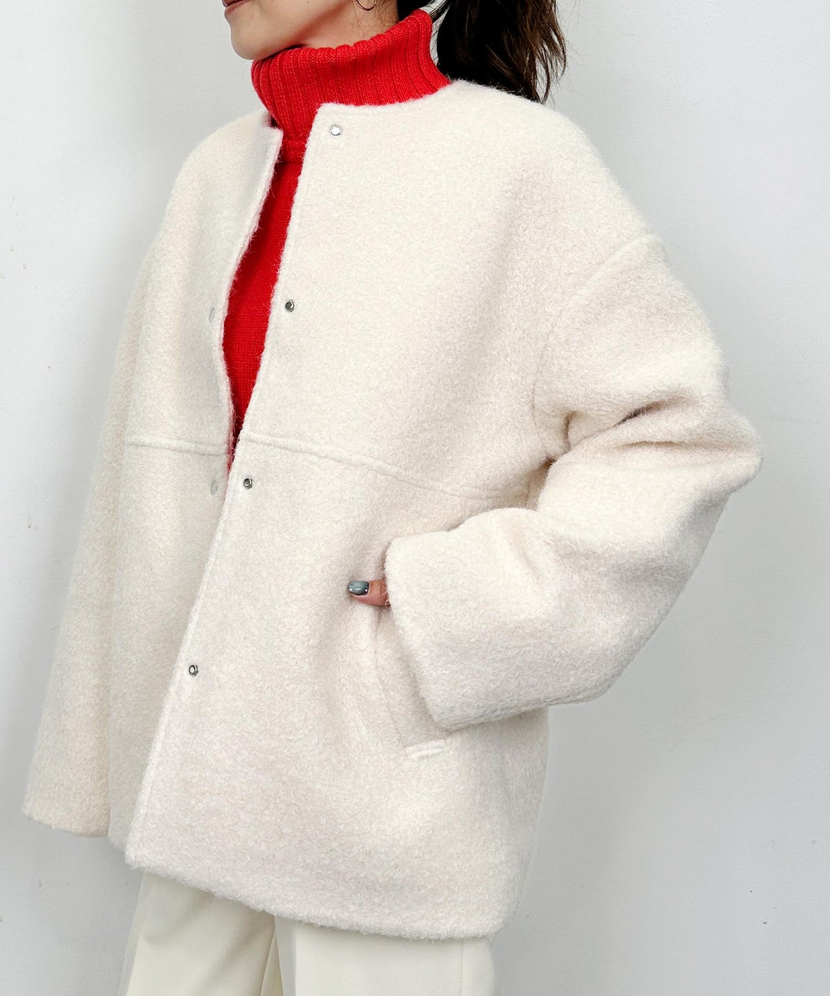 model：H164　着用サイズ：M　オフホワイト