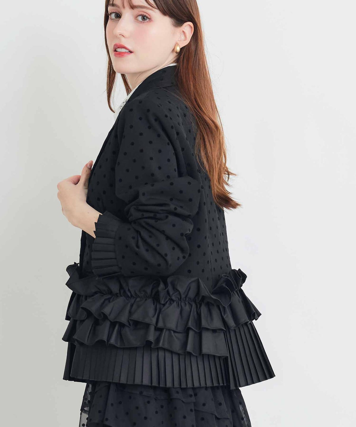 model：H160　着用サイズ：M　ブラック